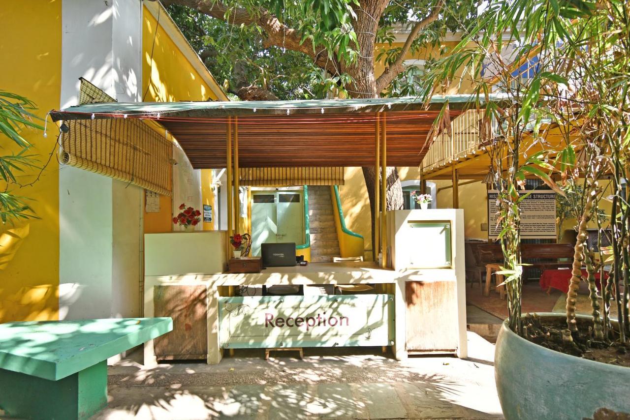 Hotel Villa Des Gouverneurs بونديتْشيري المظهر الخارجي الصورة