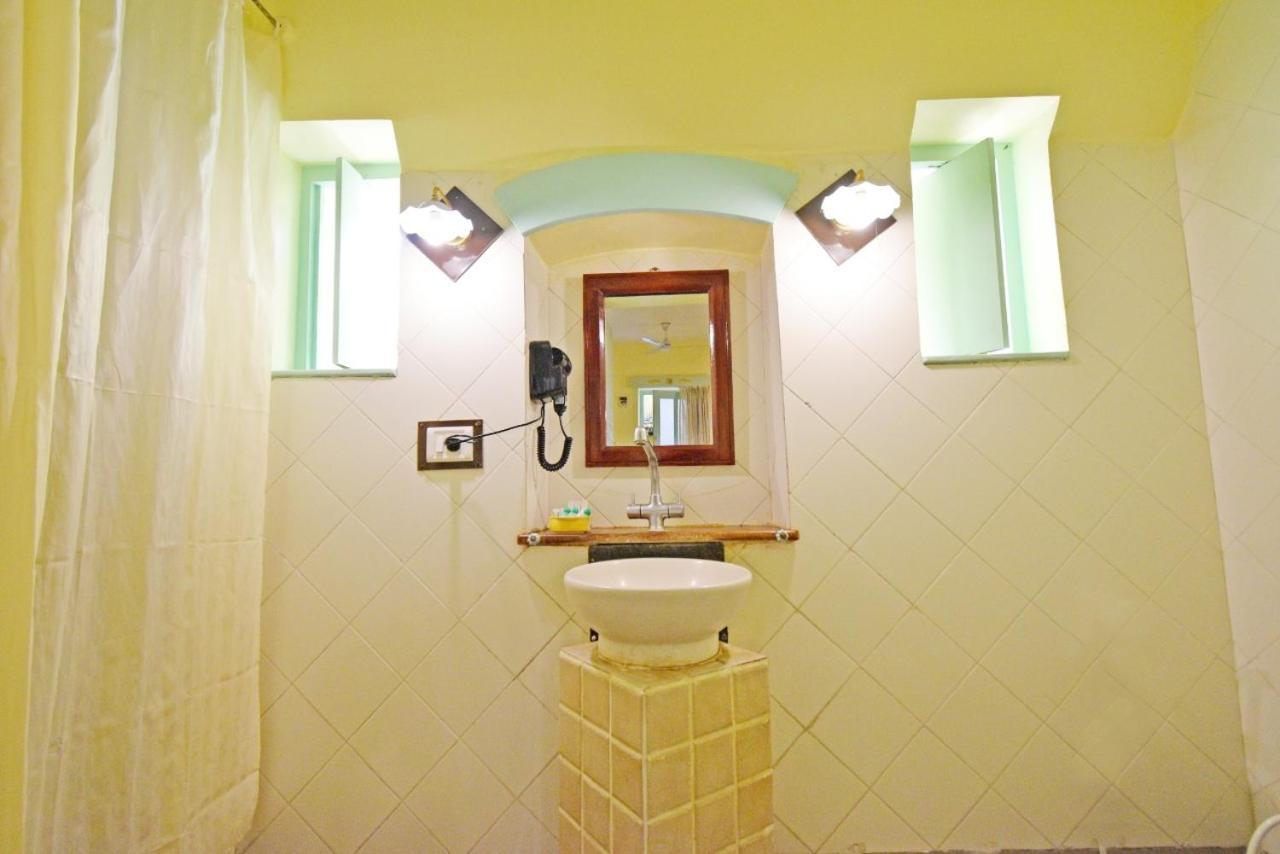Hotel Villa Des Gouverneurs بونديتْشيري المظهر الخارجي الصورة