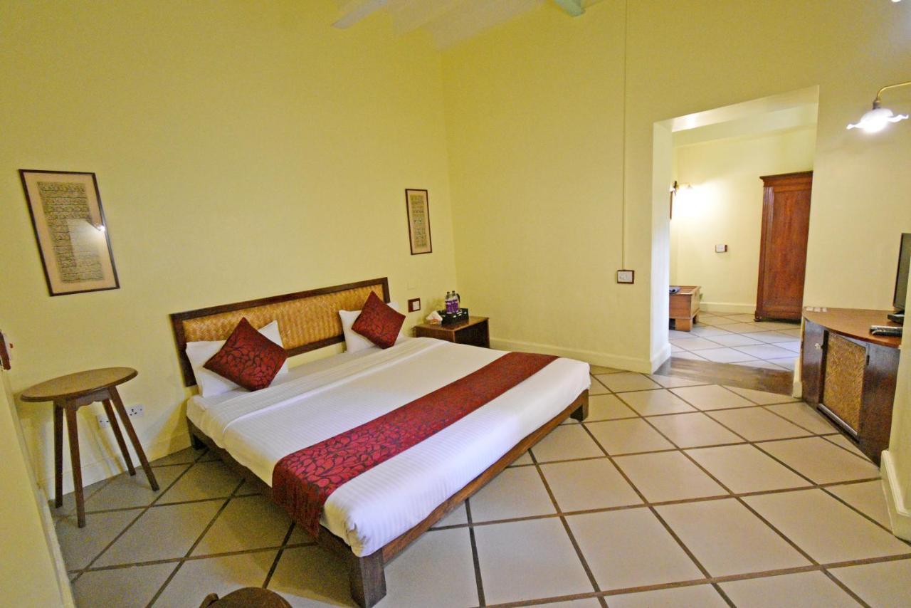 Hotel Villa Des Gouverneurs بونديتْشيري المظهر الخارجي الصورة