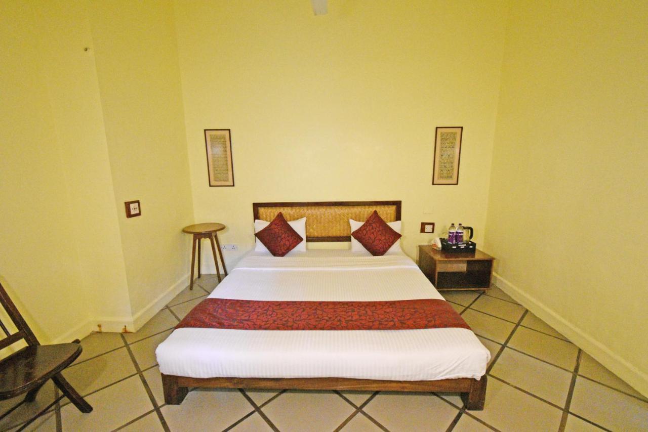 Hotel Villa Des Gouverneurs بونديتْشيري المظهر الخارجي الصورة