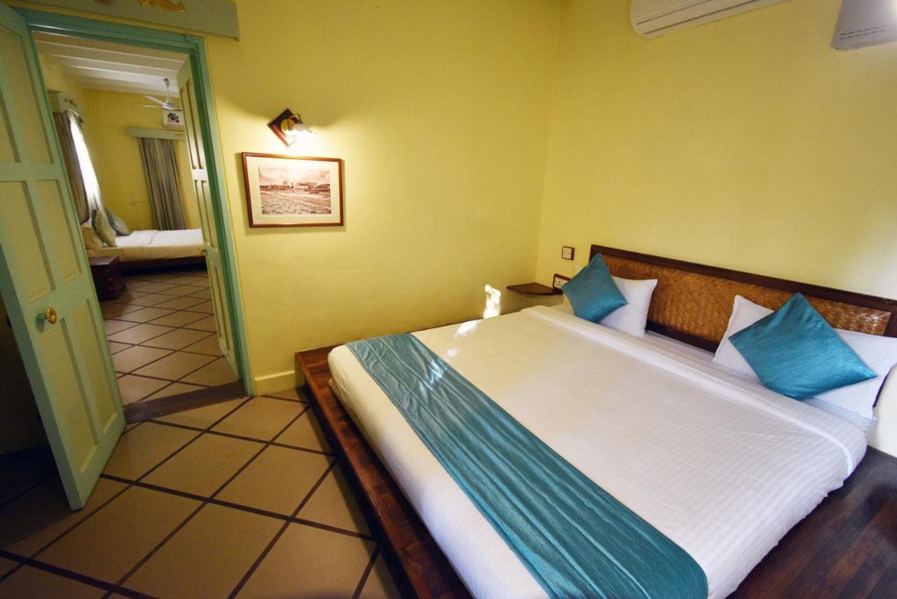 Hotel Villa Des Gouverneurs بونديتْشيري المظهر الخارجي الصورة