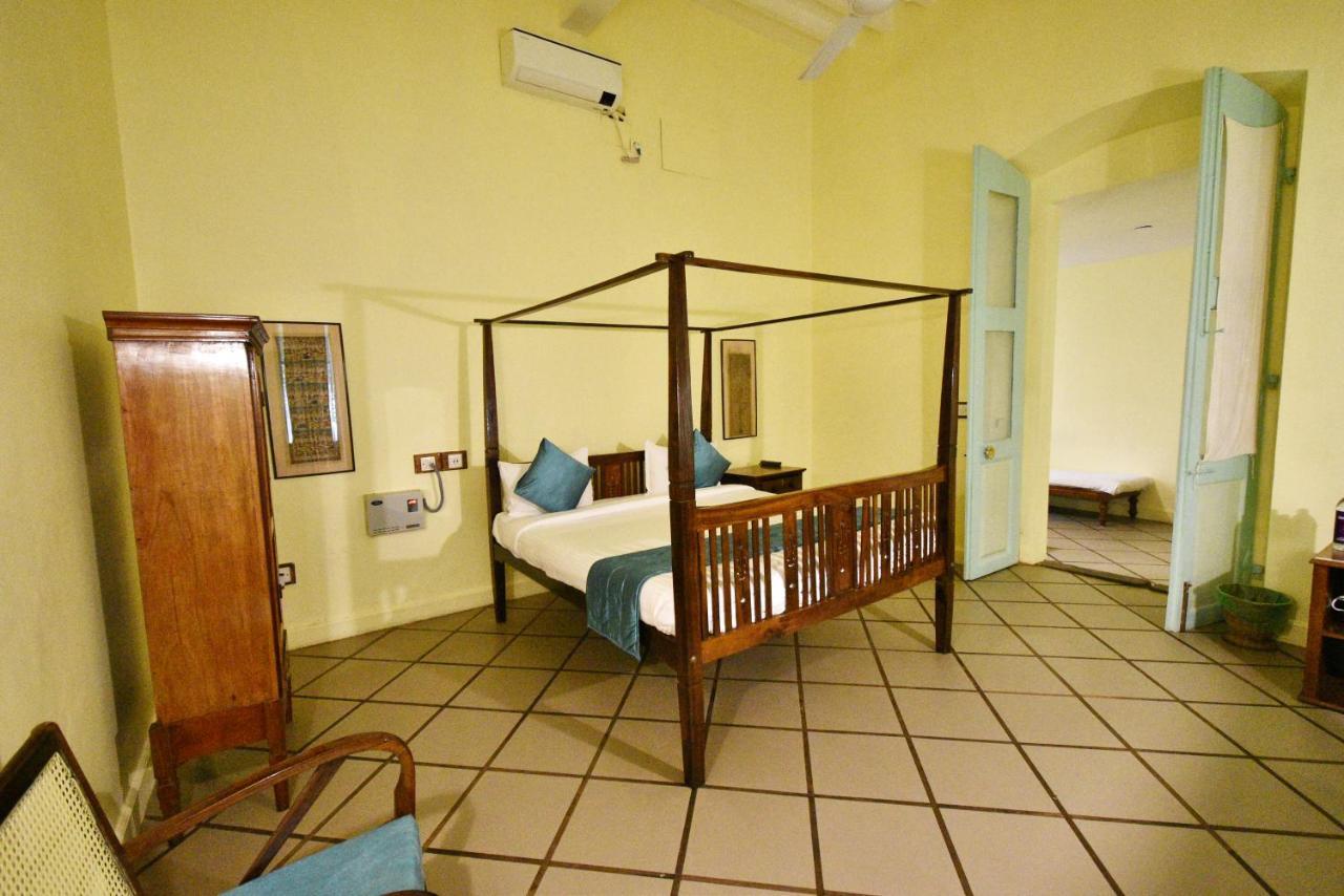 Hotel Villa Des Gouverneurs بونديتْشيري المظهر الخارجي الصورة