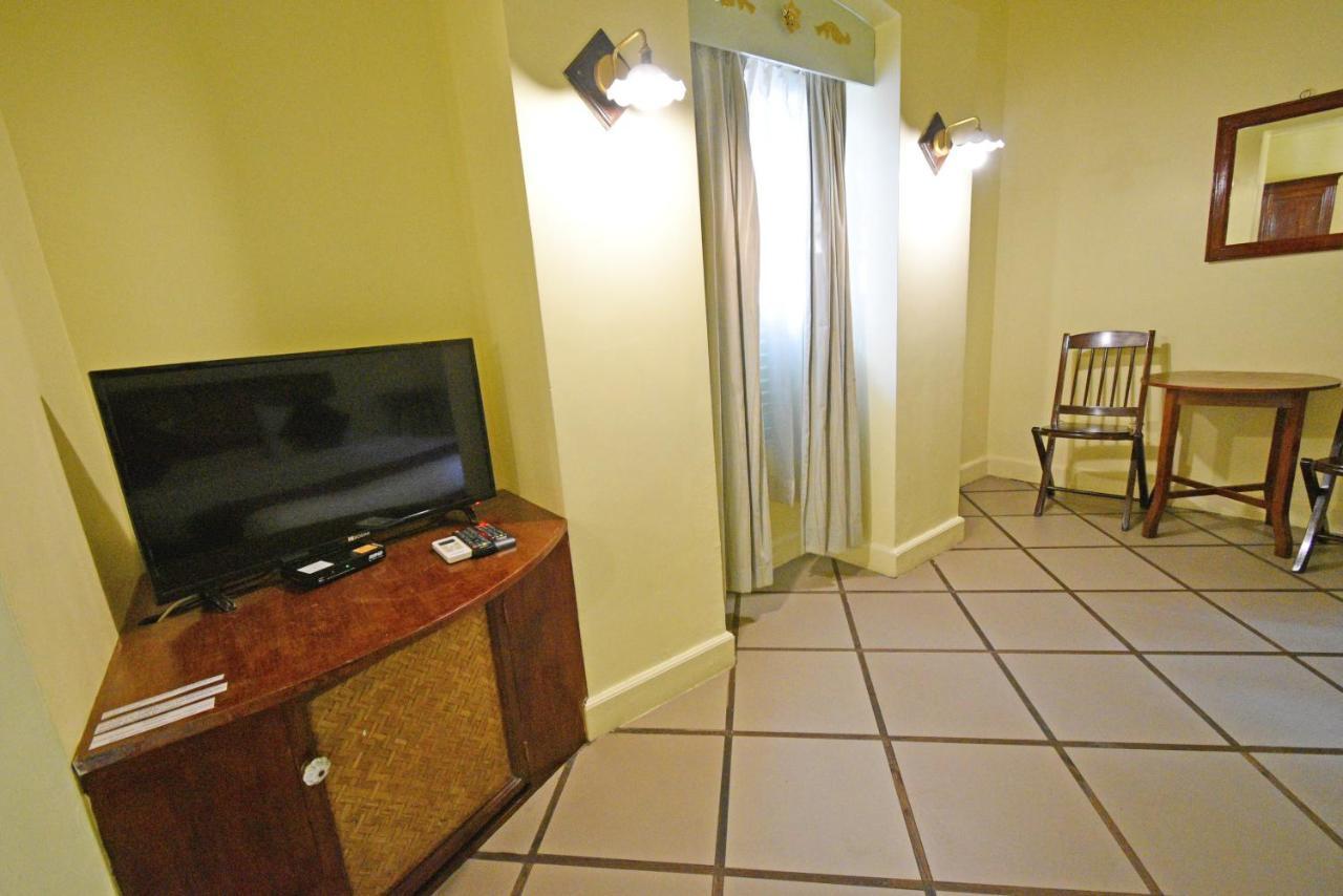 Hotel Villa Des Gouverneurs بونديتْشيري المظهر الخارجي الصورة